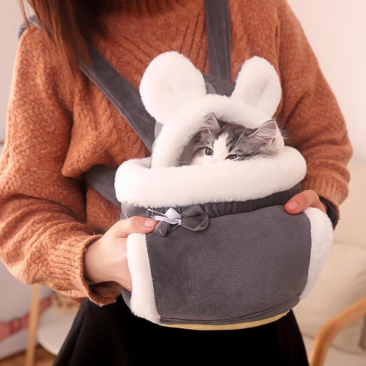 Cat Bed - Backpack for Pet Travel - Can be used as a cat basket indoors - Side pockets to keep your hands warm - Wide shoulder straps - Best choice...