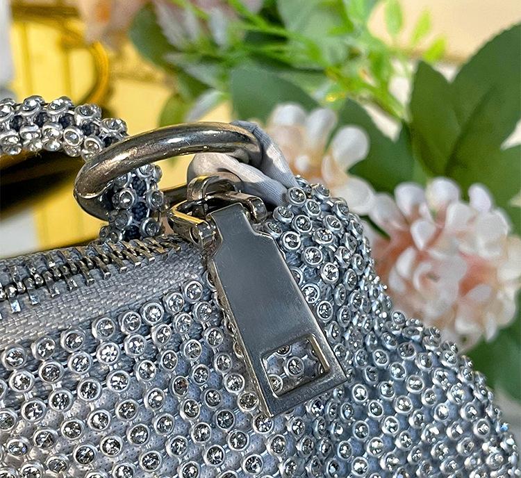 Modern Handbag - Elegant with Decorative Accents(green)