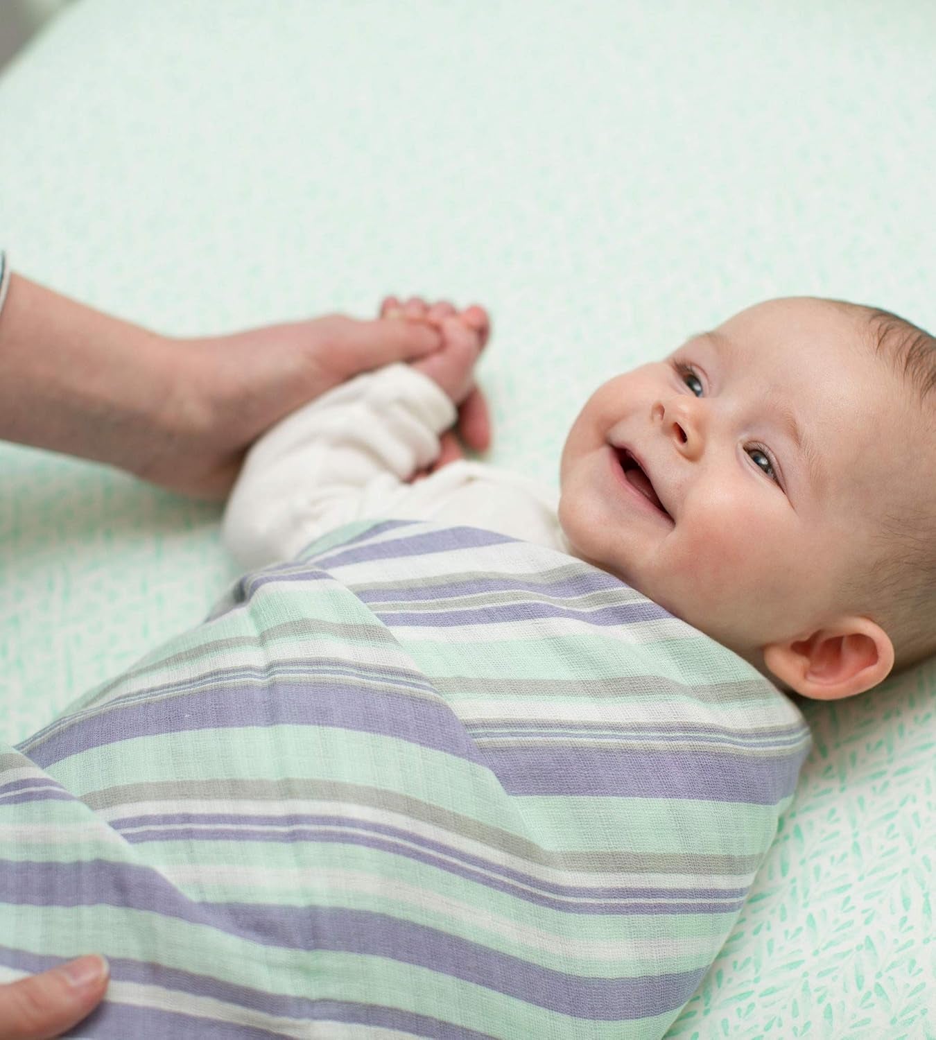 -Hm25773 - Swaddles, Muslin Cotton Baby Blankets, 3-Pack, Multipurpose Lightweight & Breathable 100% Organic Cotton (Floral Forest)