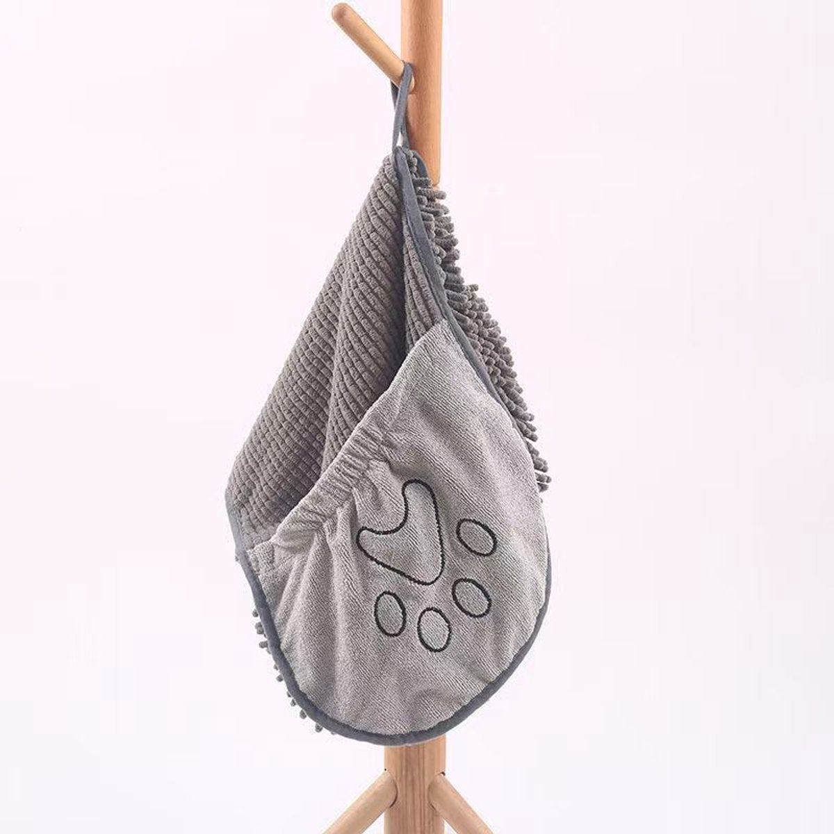 Quick-Drying Dog Towel - Super Absorbent Bath Towel with Paw Pockets (Gray, 62x25cm)
