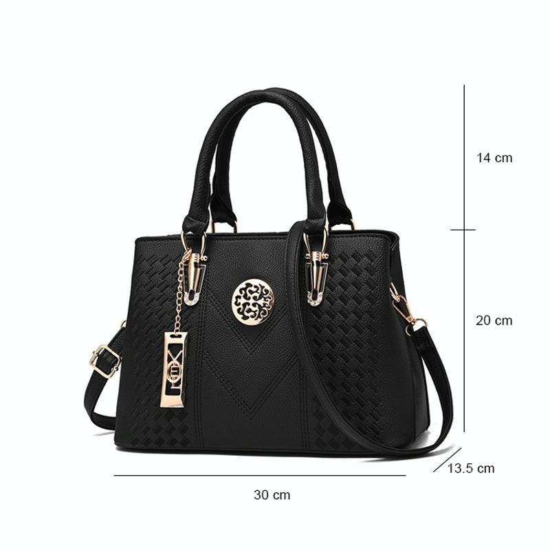 Women Leather Messenger Handbag - Stylish and Functional - Black