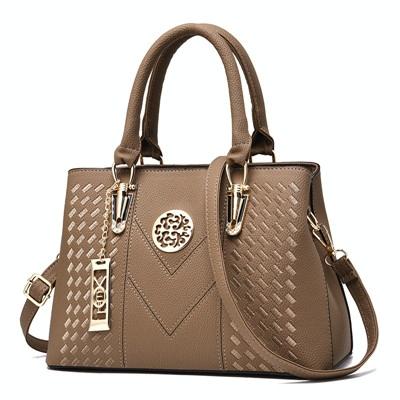 Women Leather Messenger Handbag - Stylish and Functional - Pink