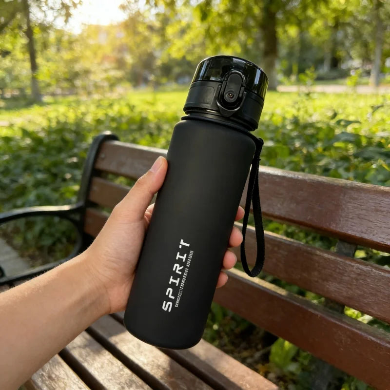 650ML Large Capacity Frosted Sports Water Bottle-Leak proof, BPA-Free PC with Silicone Straw & Carrying Rope，for Gym Outdoor